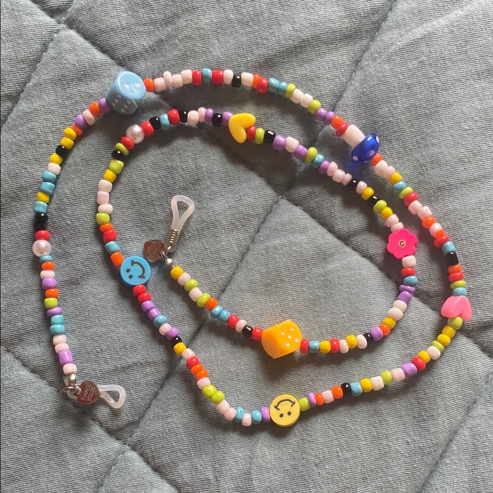 NWT Tunnel Vision beaded glasses chain 🍄🎲🌸